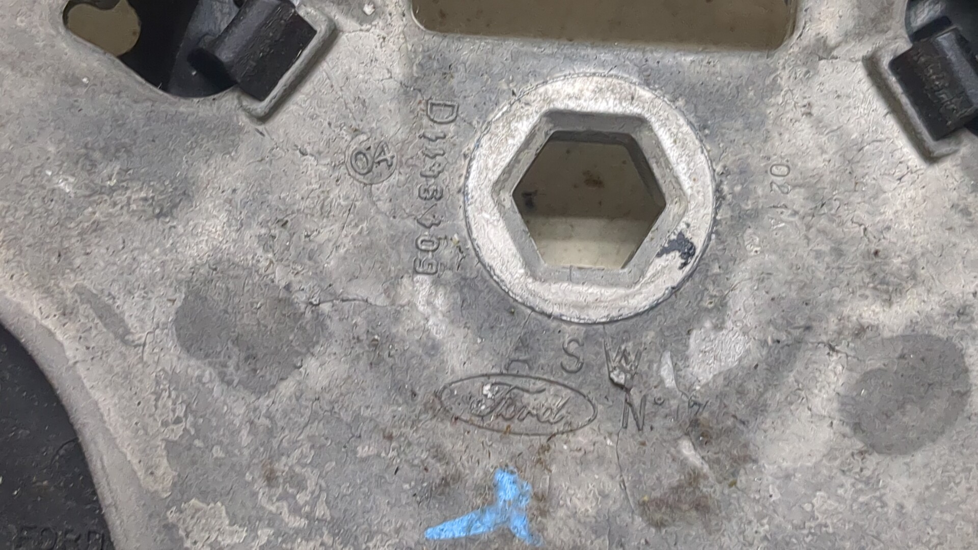 Рулевое колесо (руль)