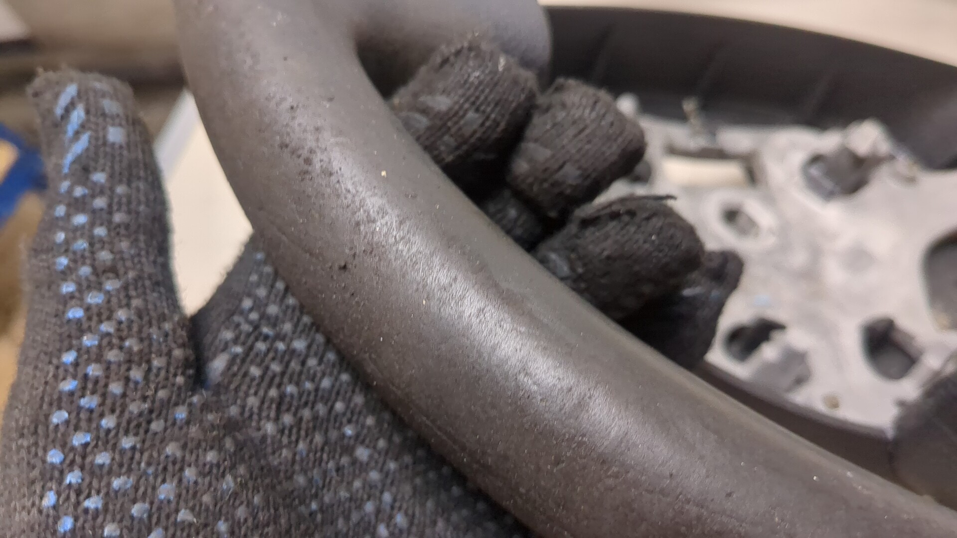 Рулевое колесо (руль)