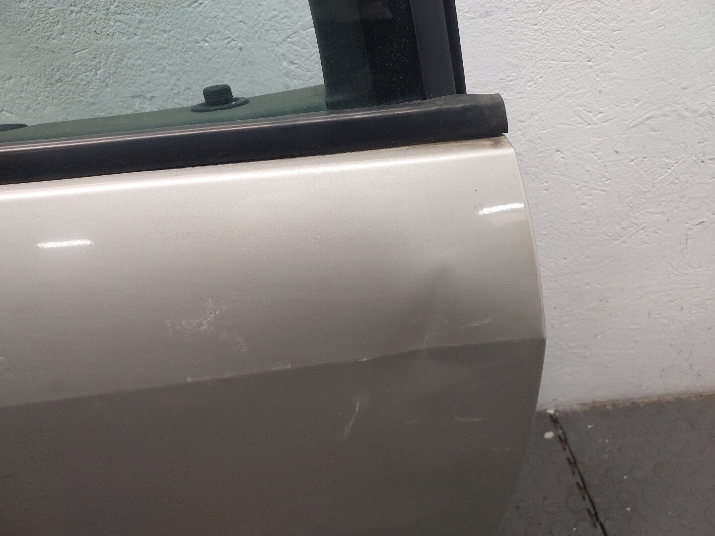 Дверь передняя правая