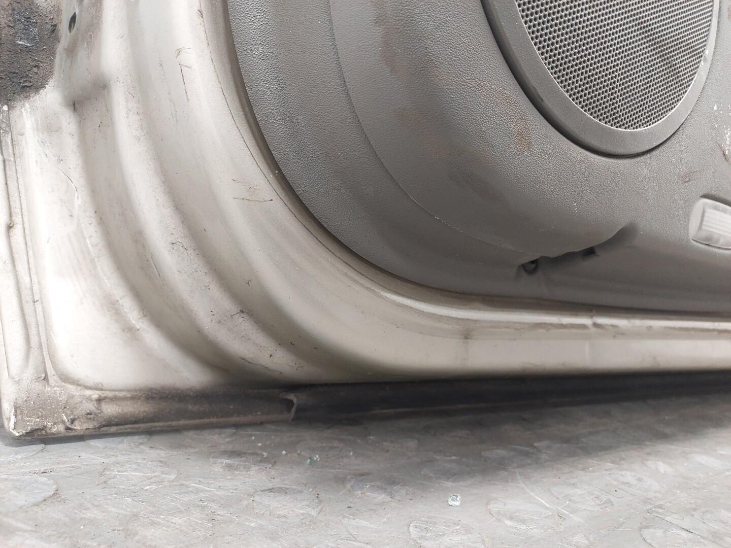 Дверь передняя правая