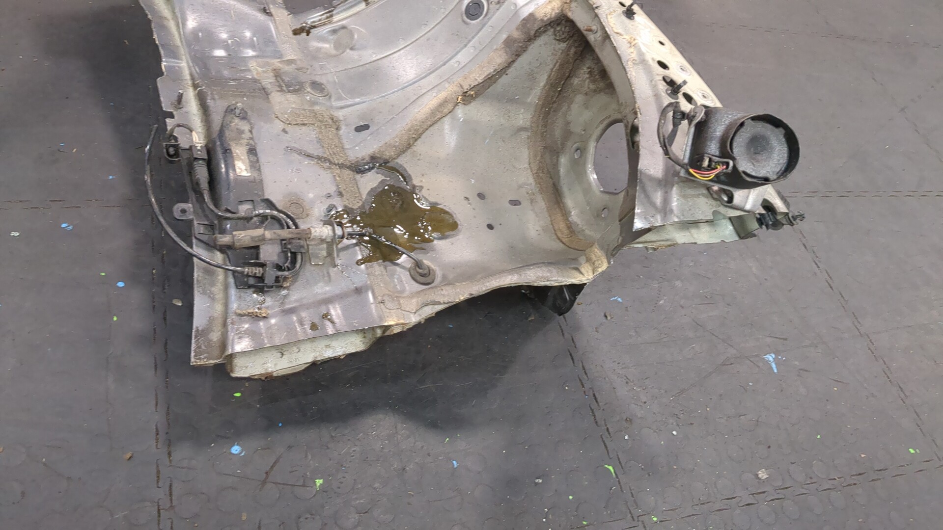 Лонжерон передний левый