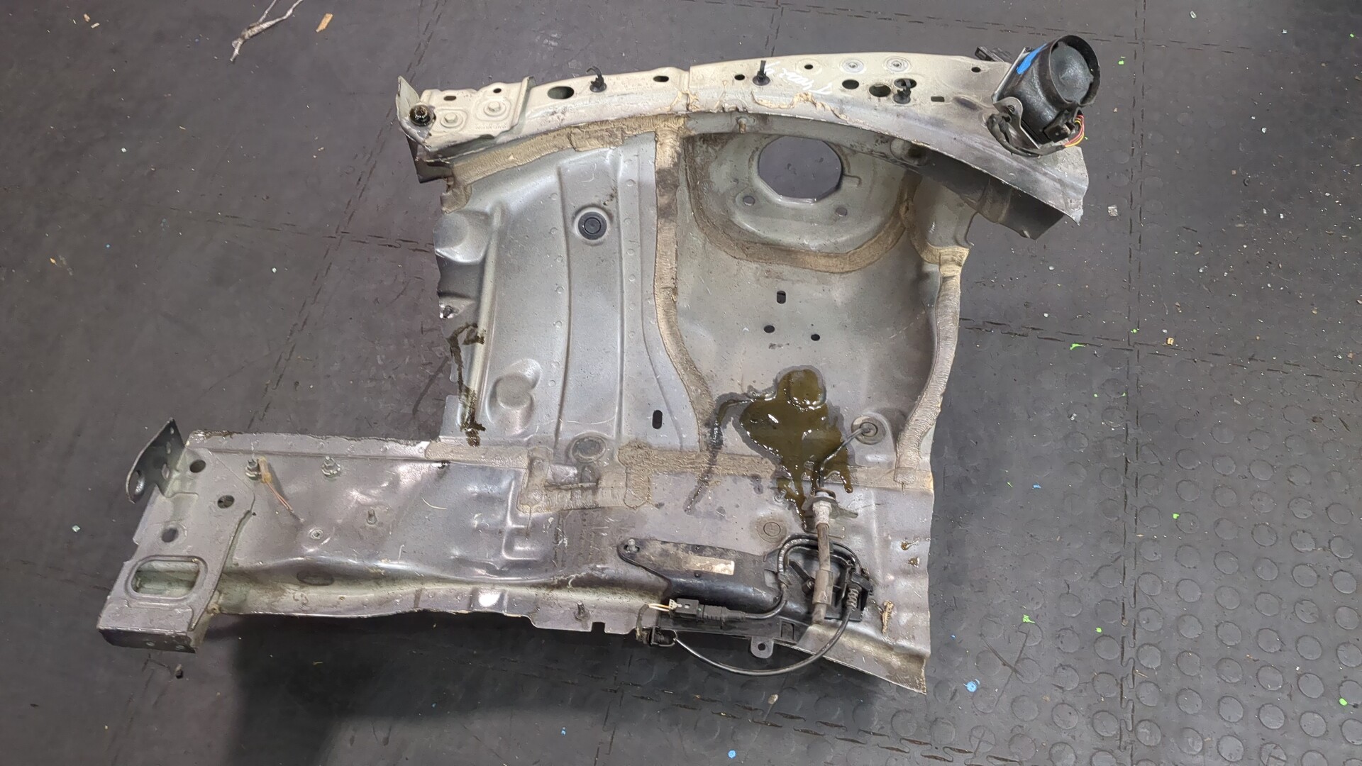 Лонжерон передний левый