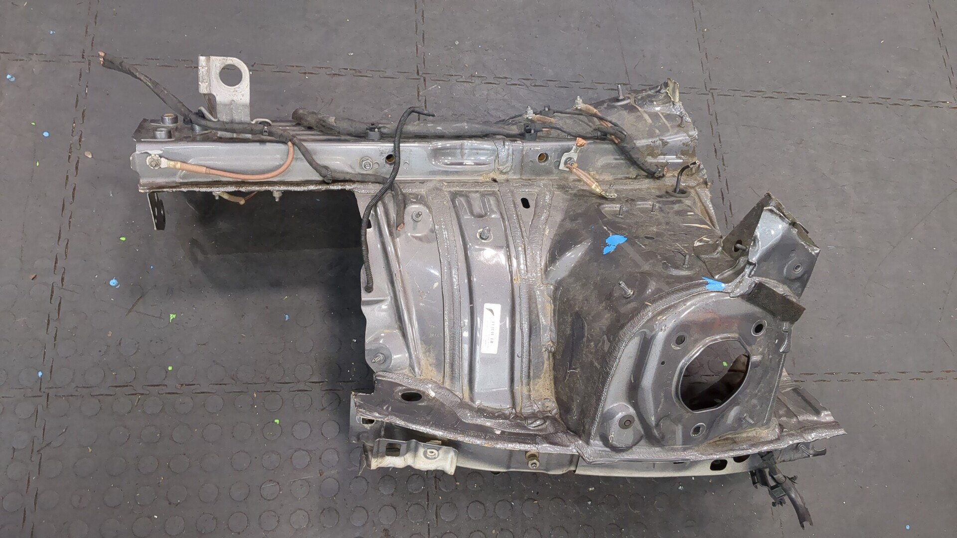 Лонжерон передний левый