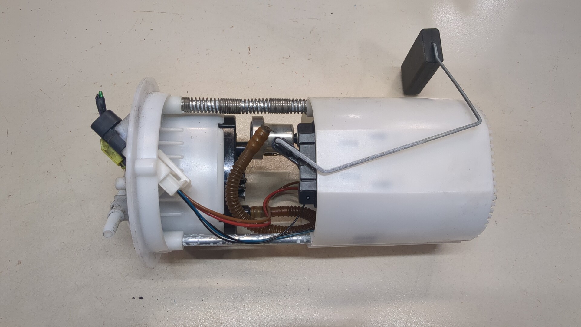 Насос топливный электрический