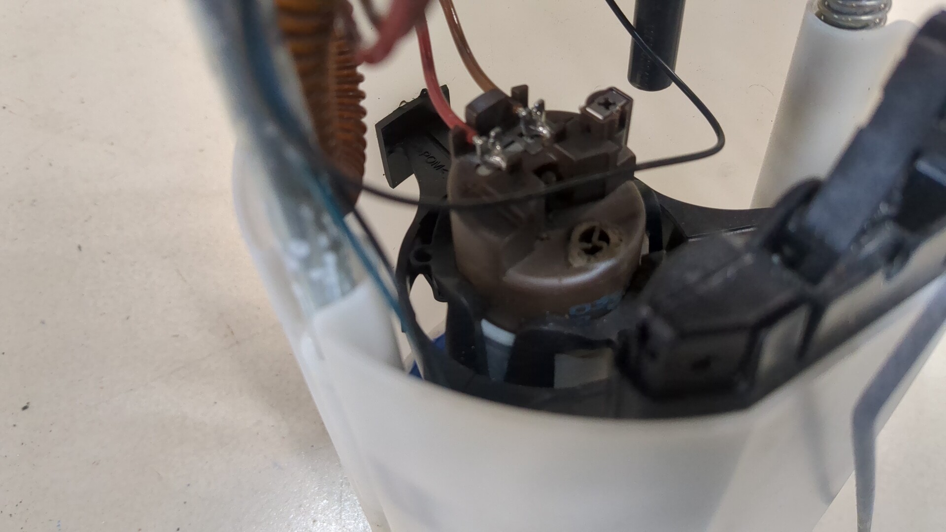 Насос топливный электрический