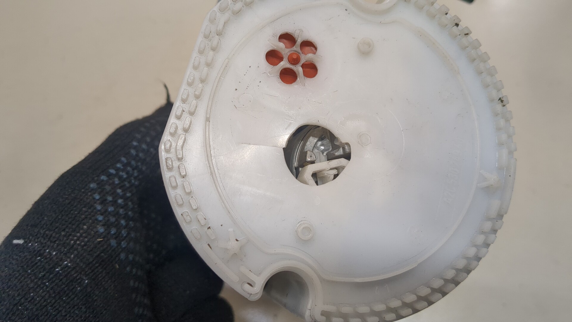 Насос топливный электрический