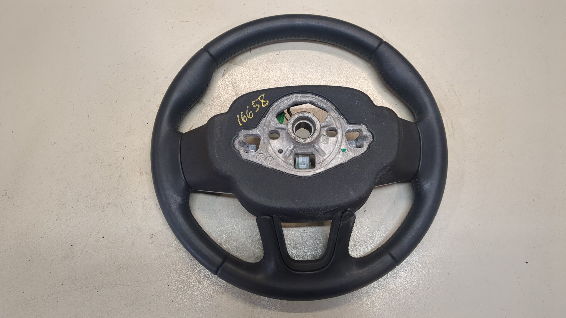 Рулевое колесо (руль)