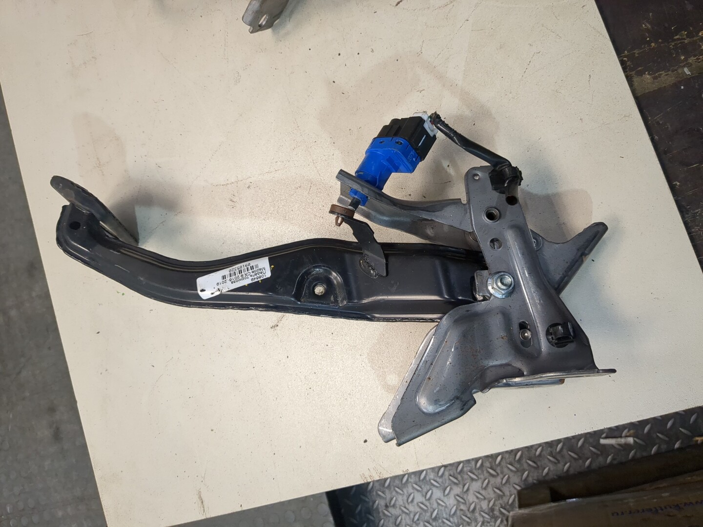 Педаль тормоза