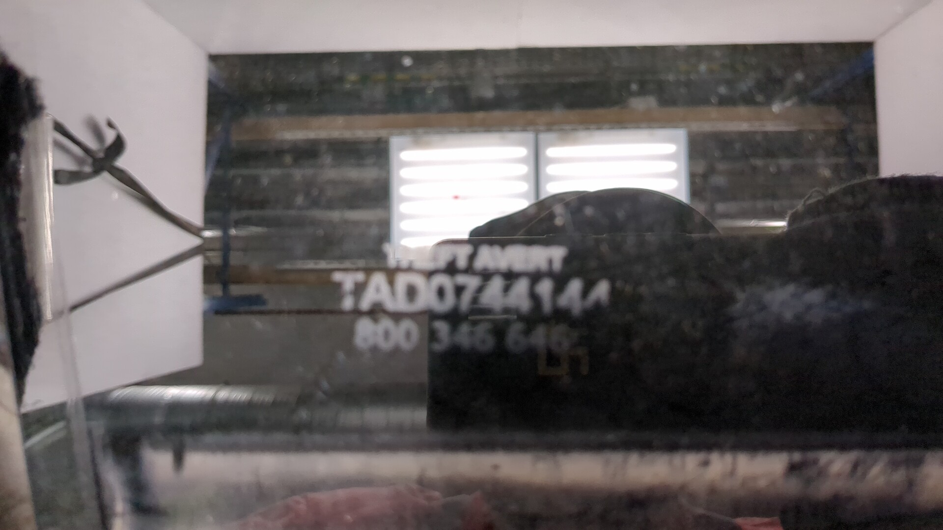 Стекло двери задней правой