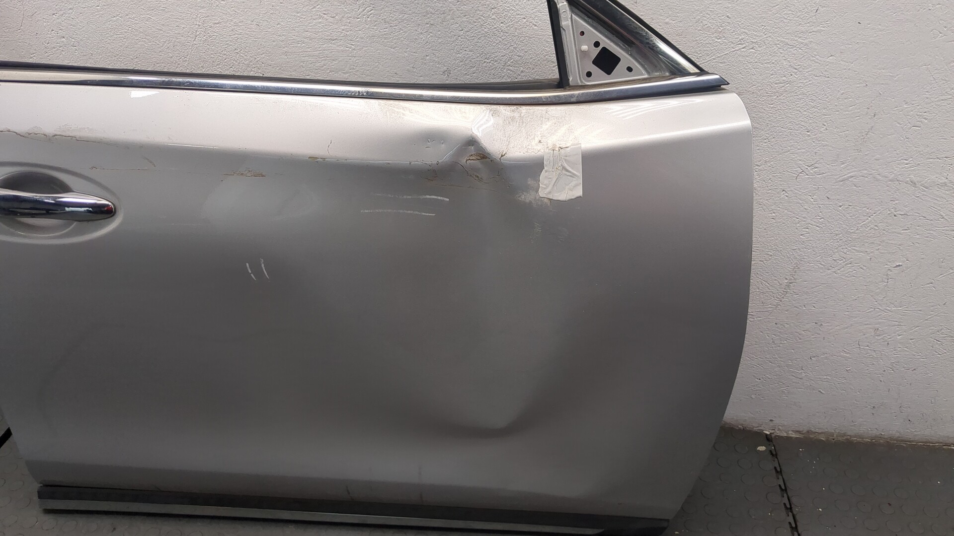 Дверь передняя правая