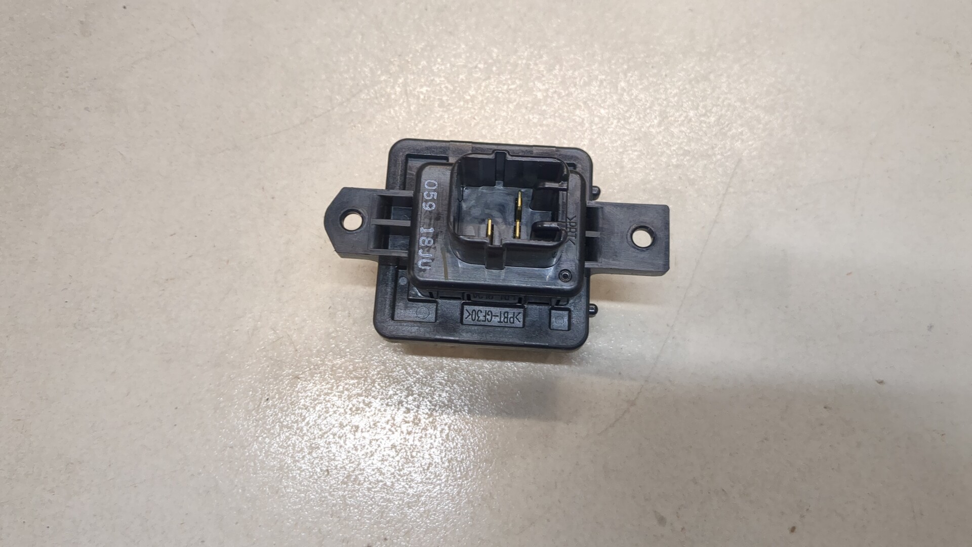 Резистор отопителя