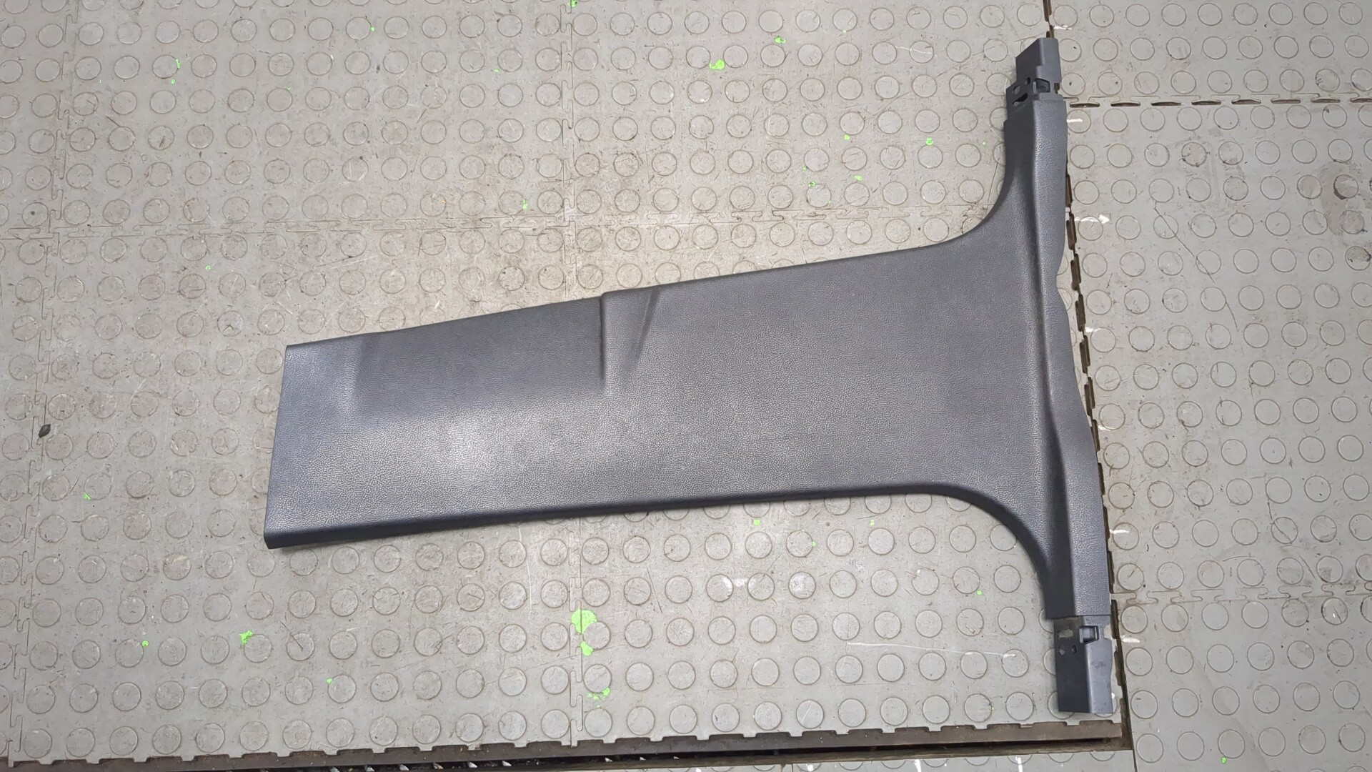 Обшивка стойки