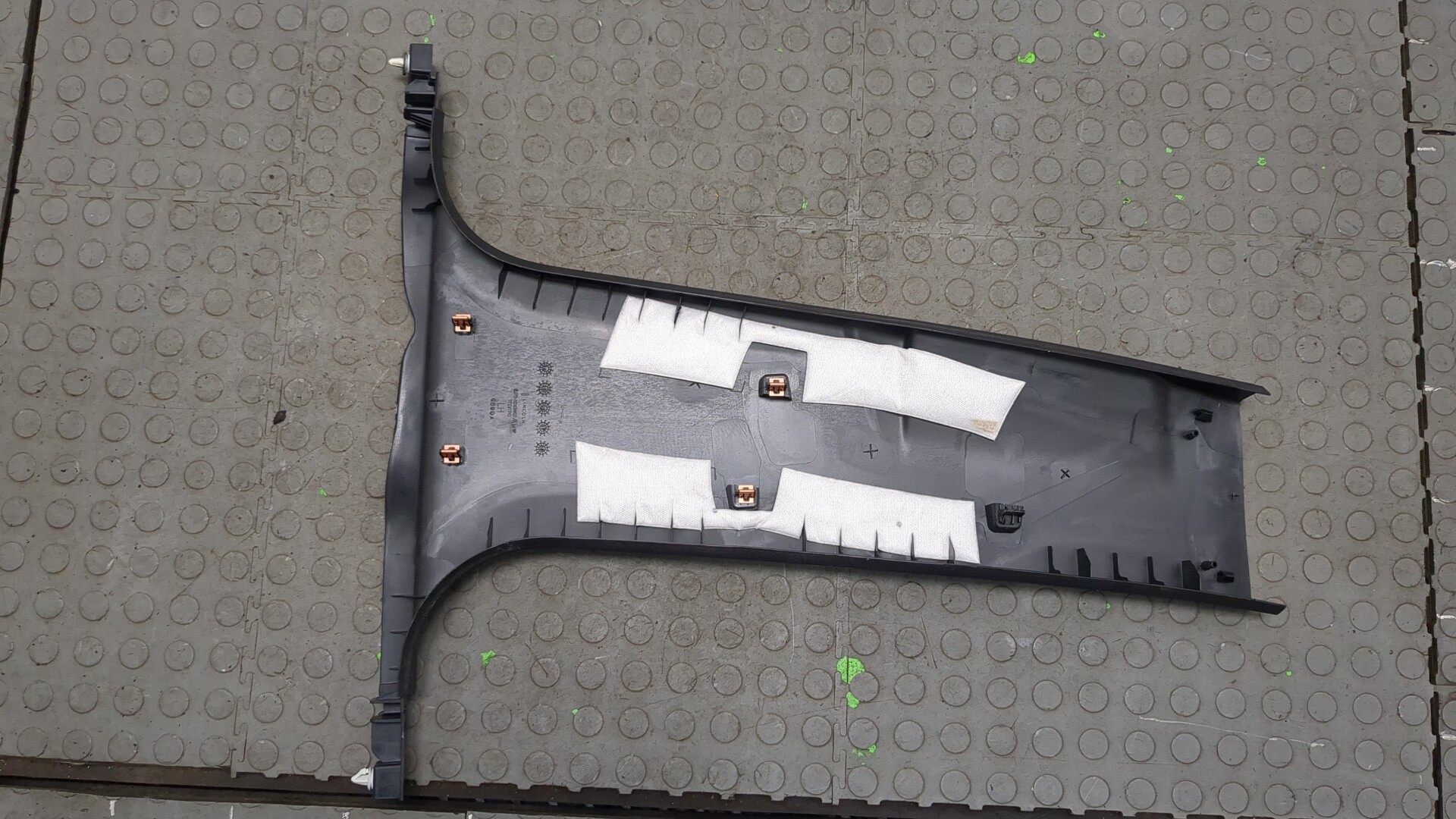 Обшивка стойки