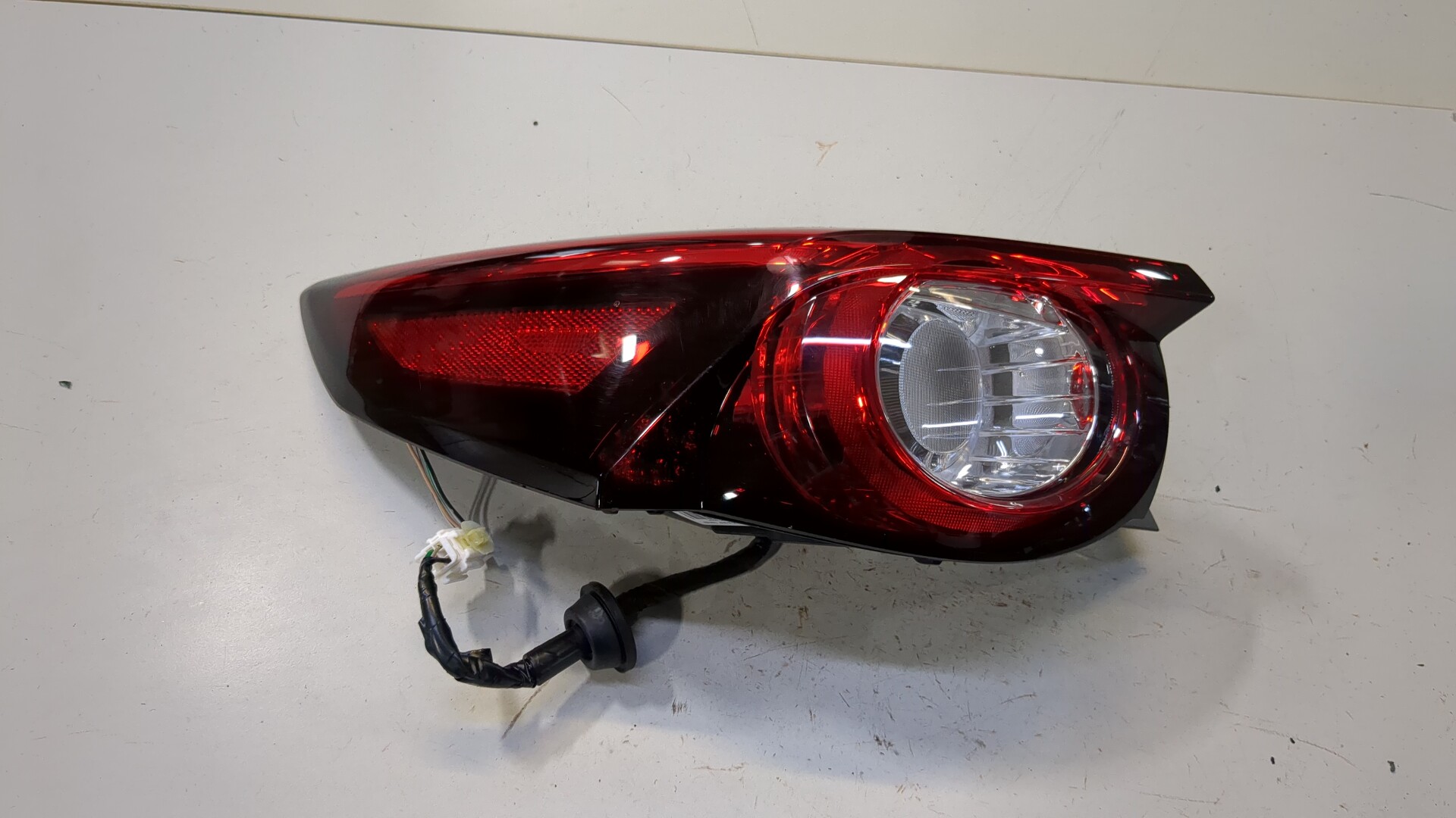 Фонарь задний левый