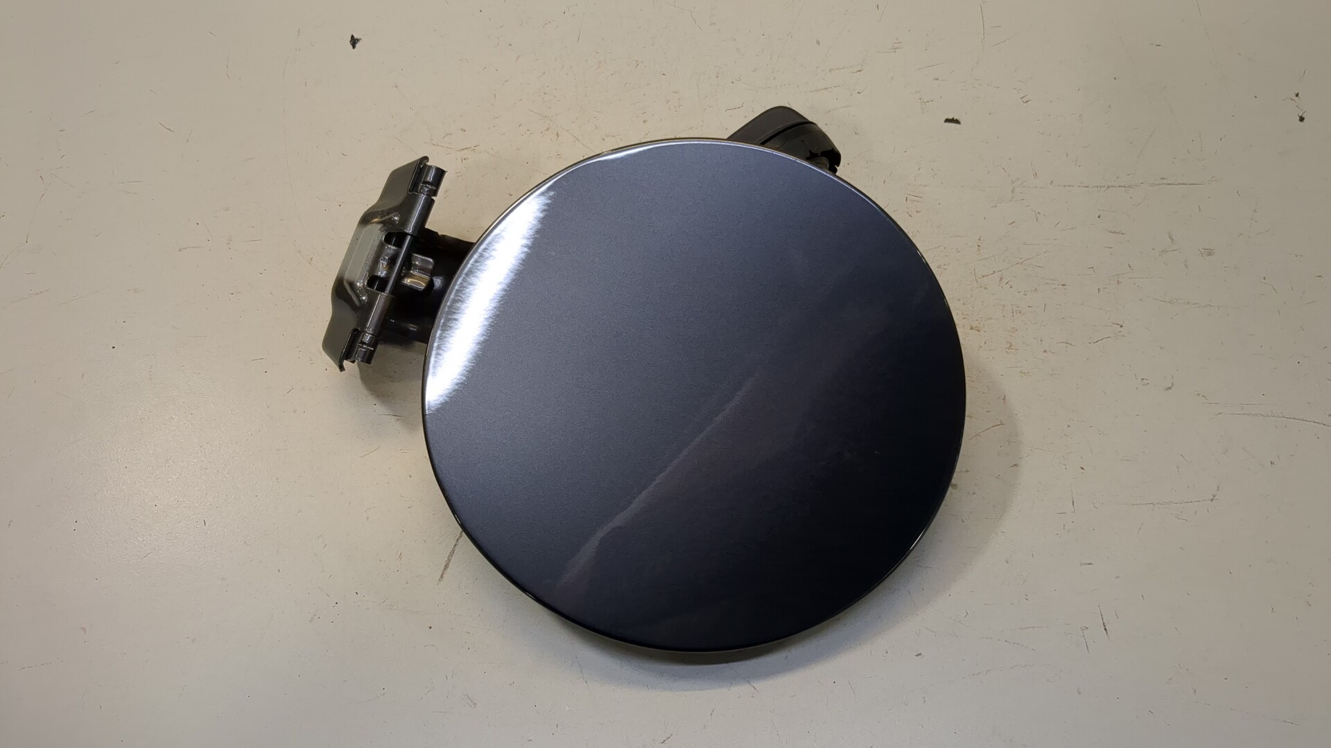 Лючок бензобака