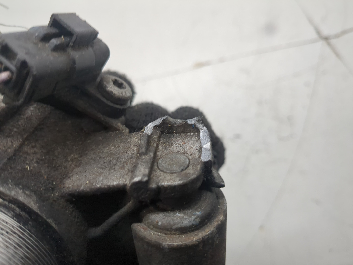 Заслонка дроссельная электрическая