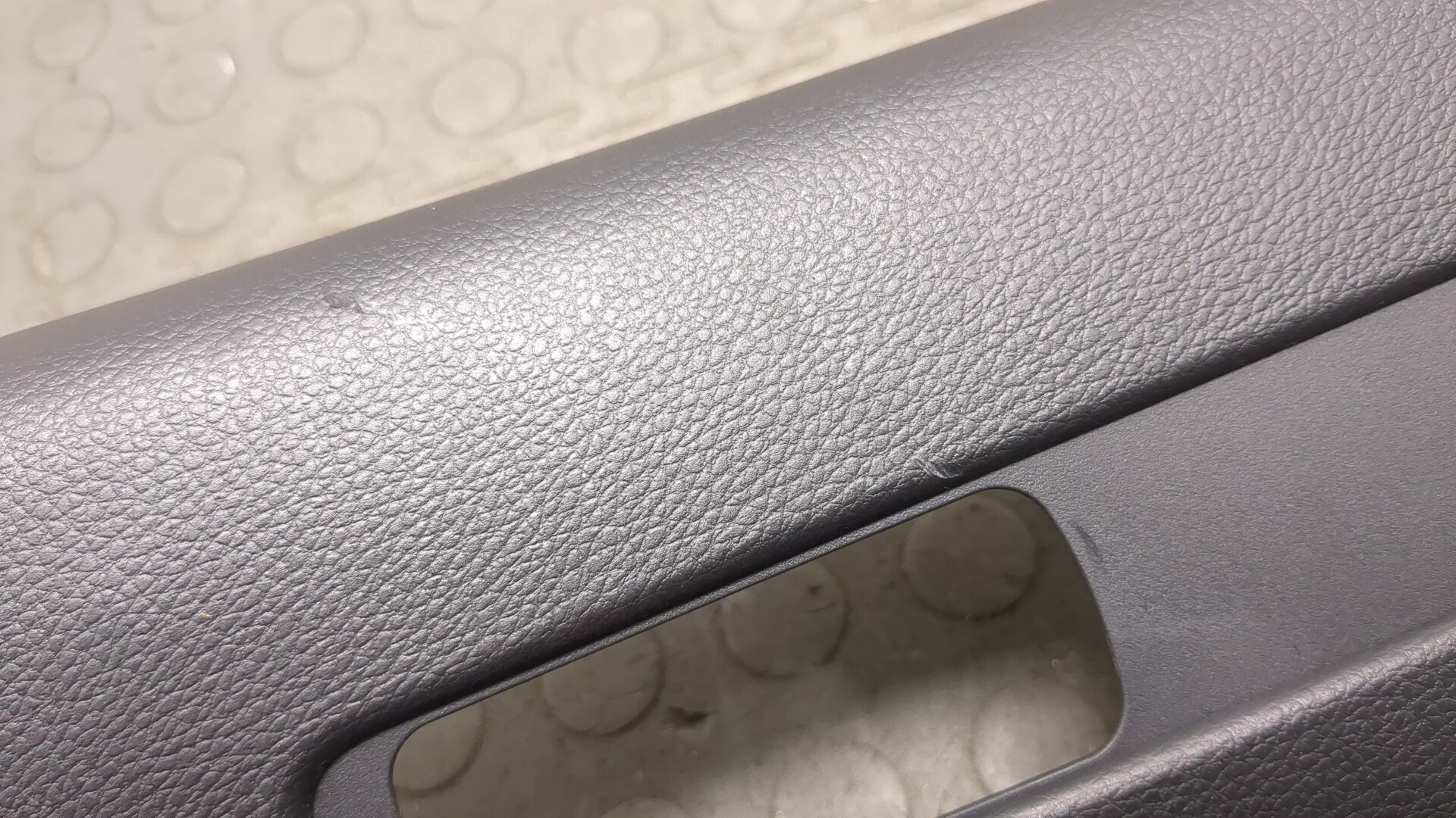 Обшивка стойки