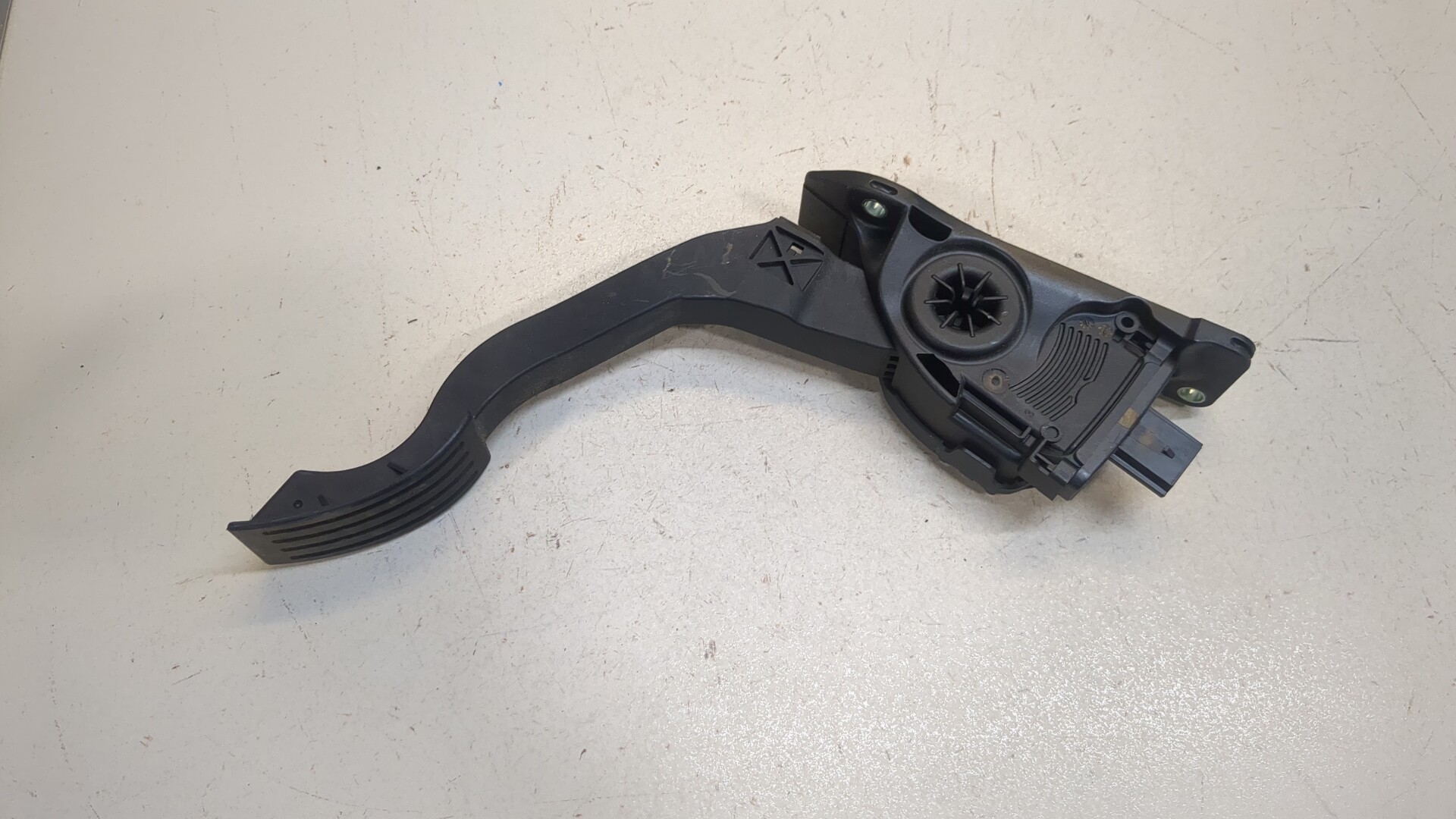 Педаль газа