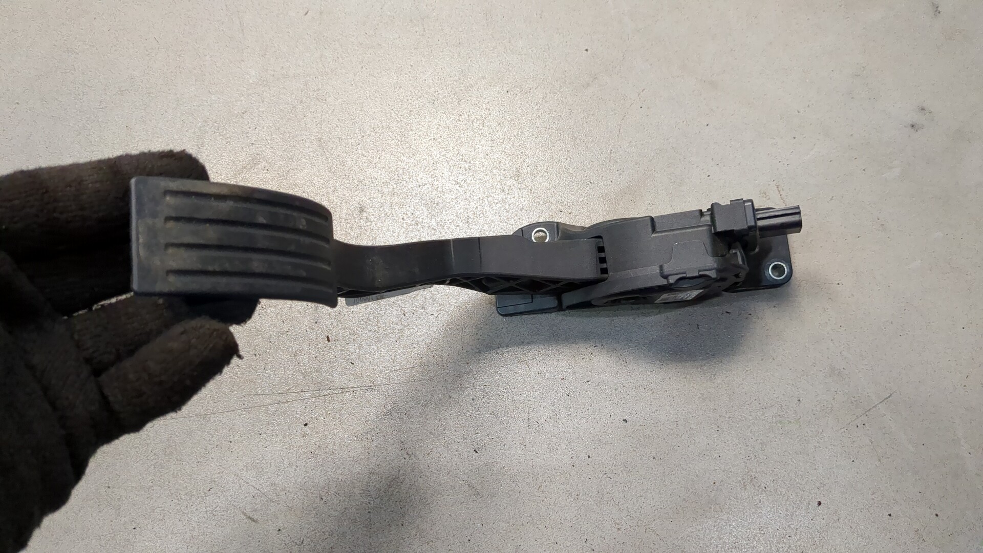 Педаль газа