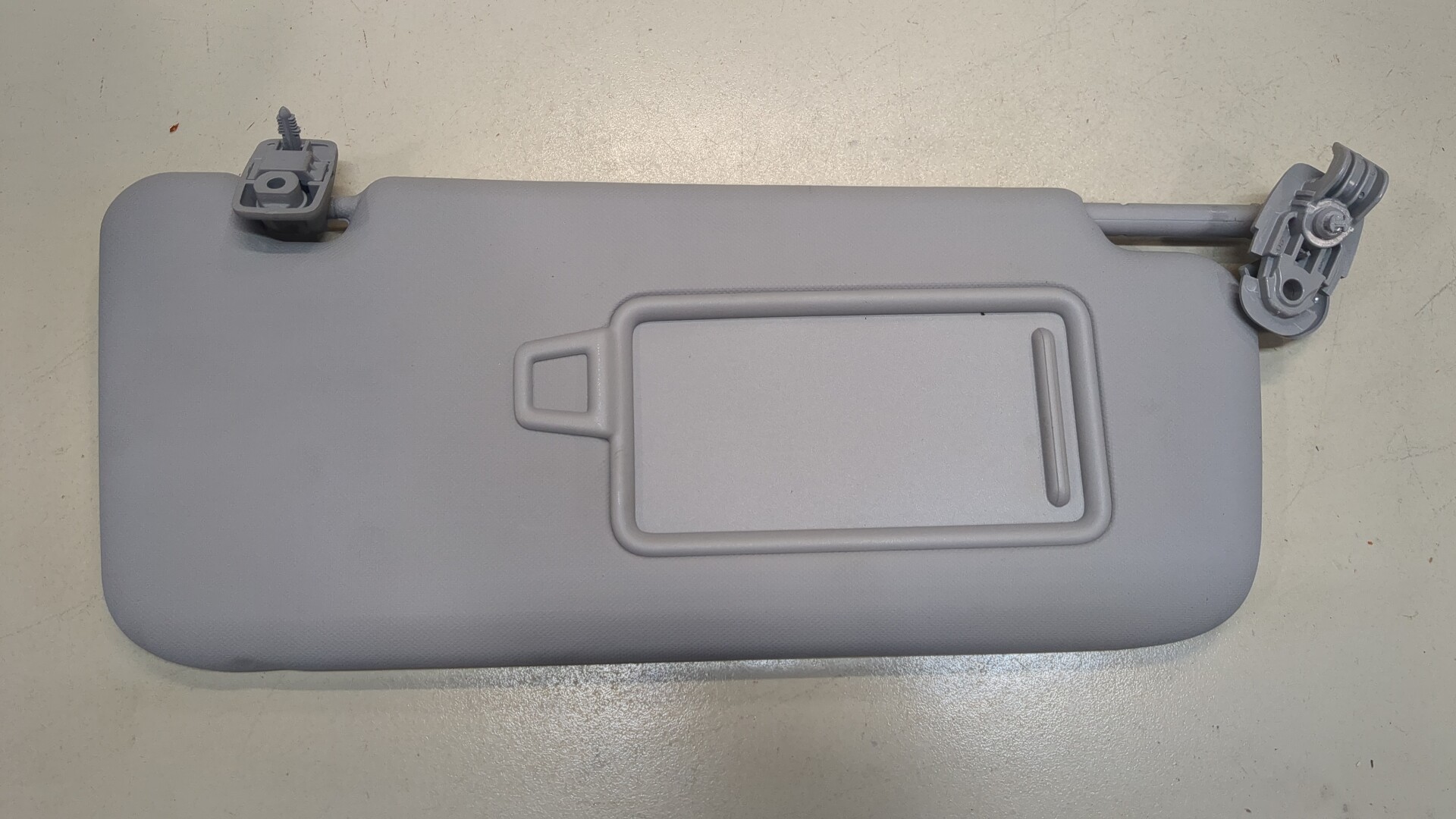 Козырек солнцезащитный