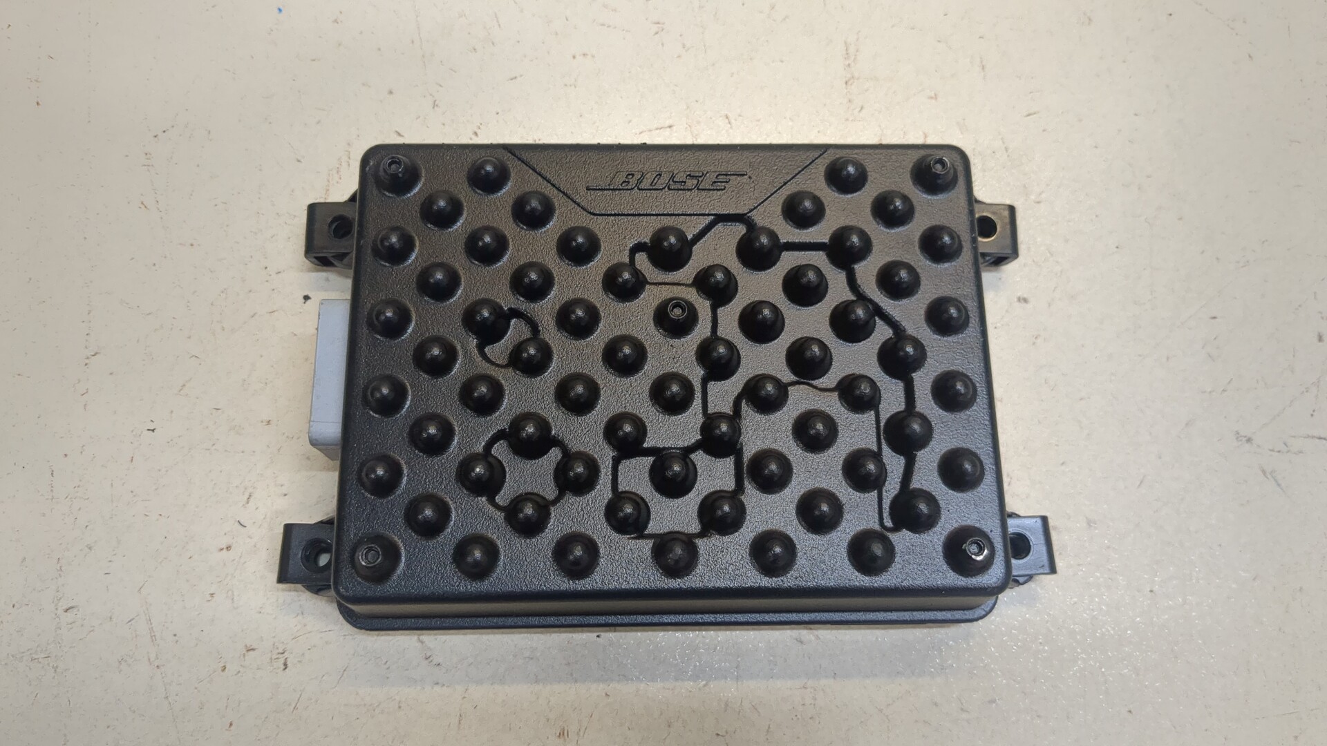 Усилитель акустической системы