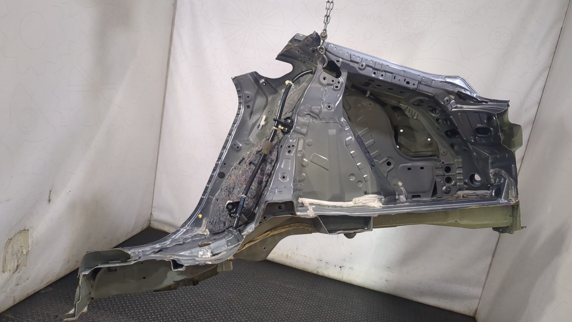 Кузовной элемент