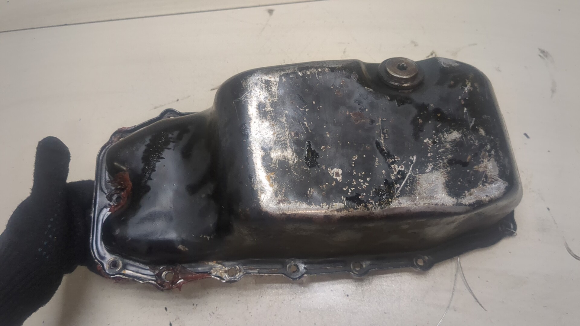 Поддон масляный двигателя (картер)