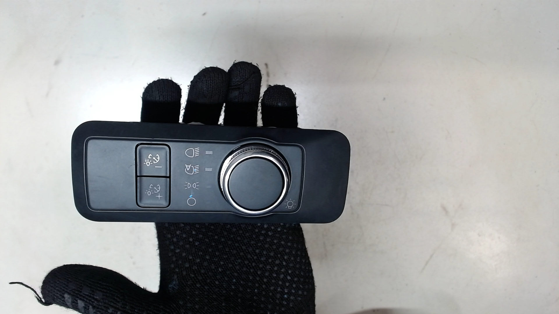 Переключатель света фар