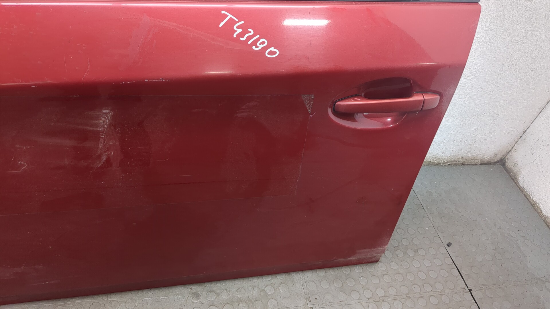 Дверь передняя левая