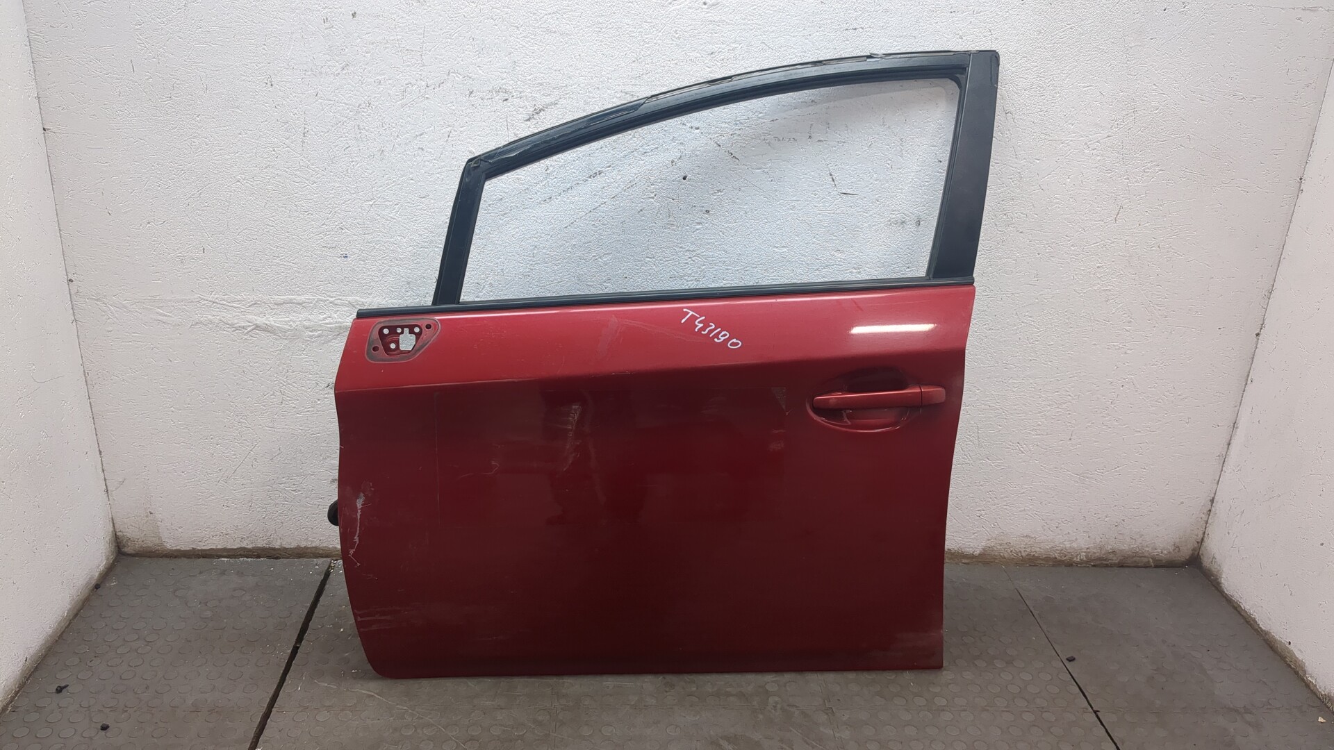 Дверь передняя левая