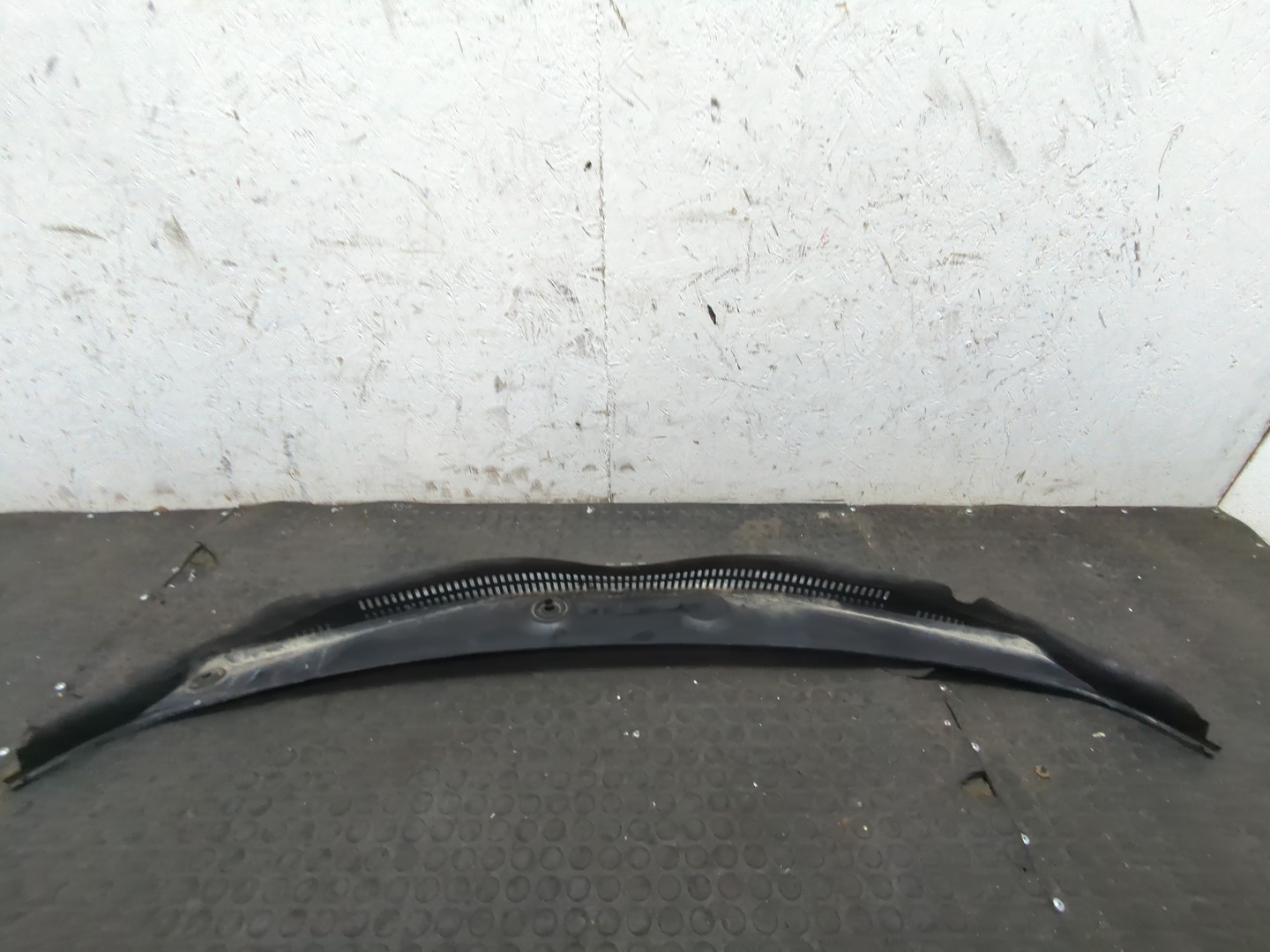 Решетка стеклоочистителей (Жабо)