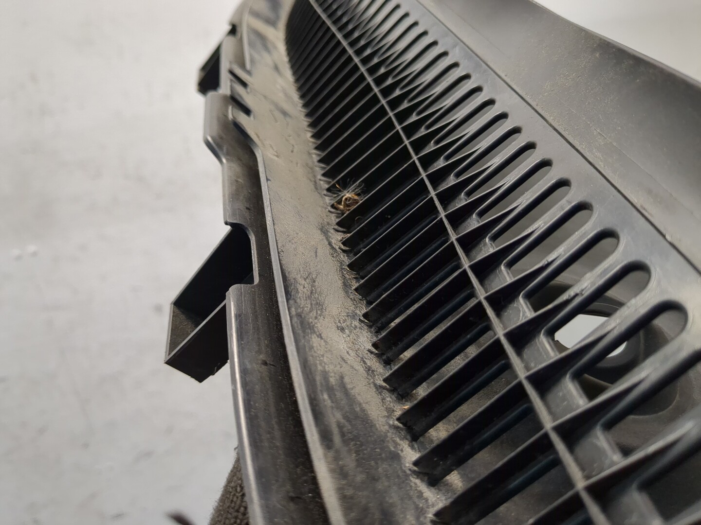 Решетка стеклоочистителей (Жабо)