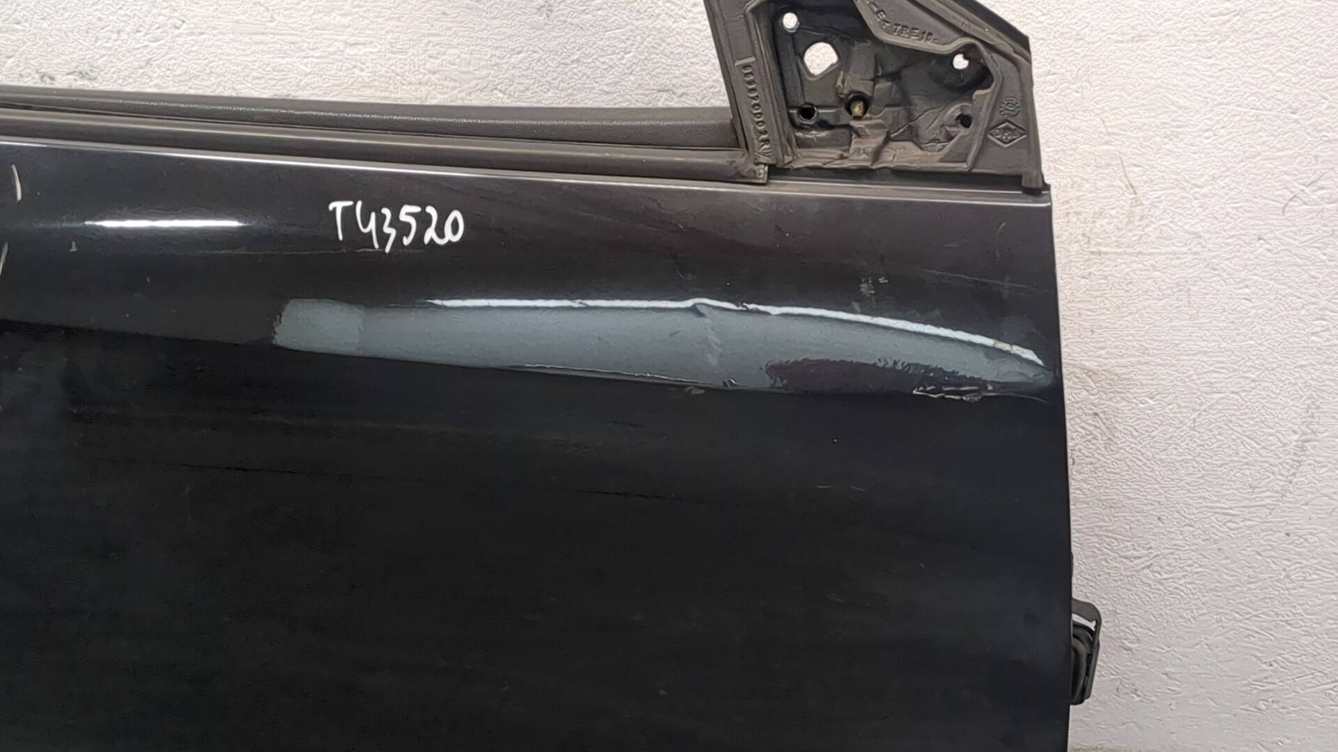 Дверь передняя правая