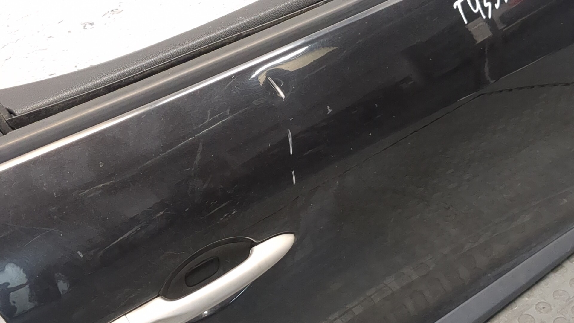 Дверь передняя правая