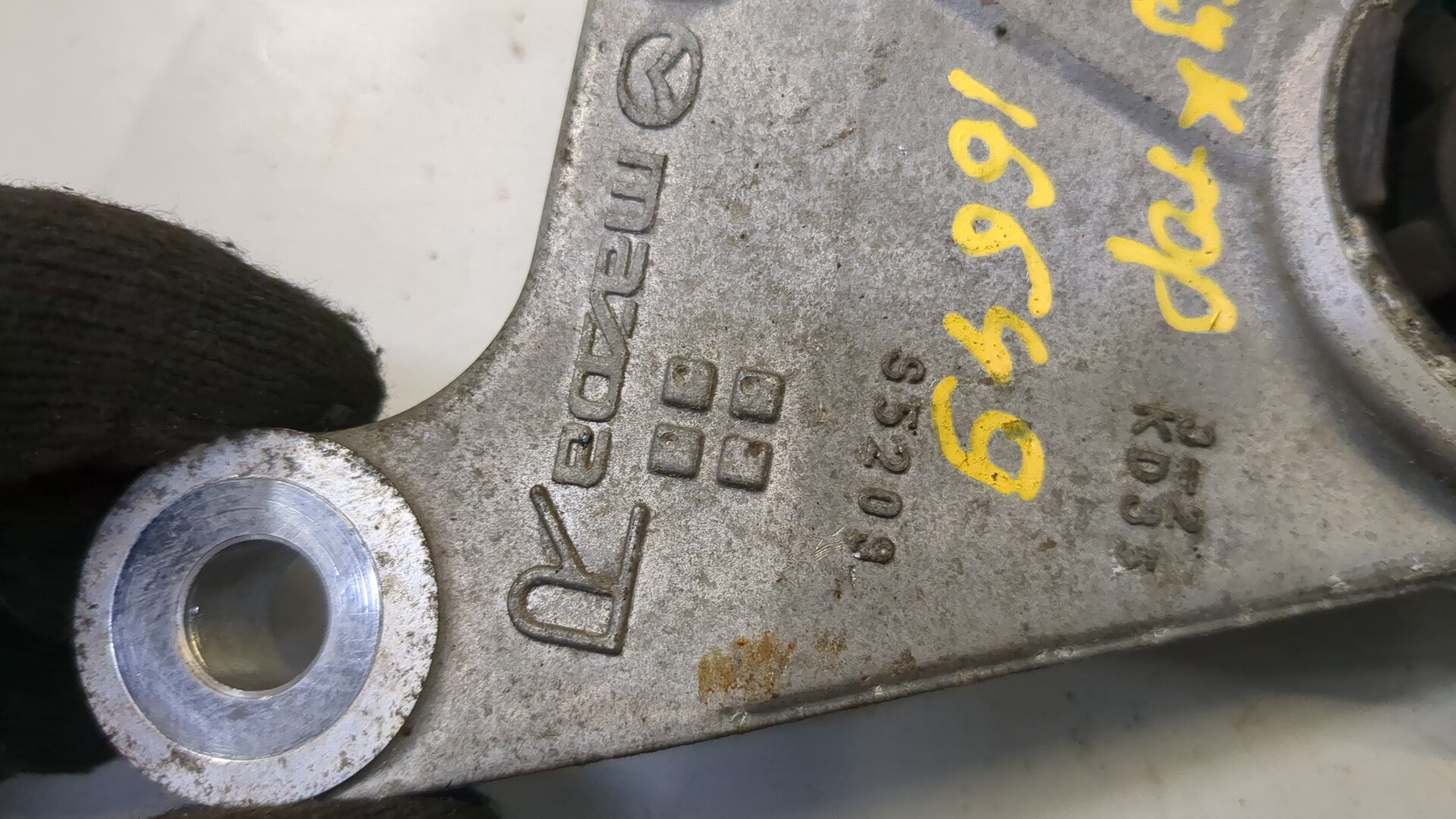 Кронштейн редуктора