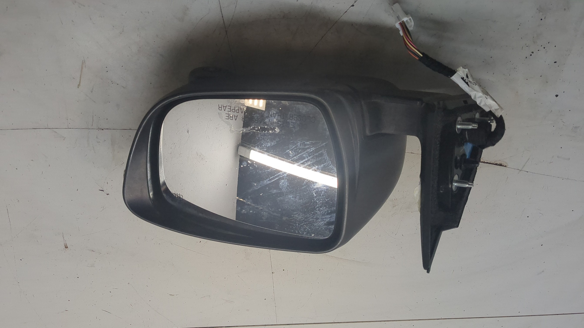 Зеркало правое электрическое