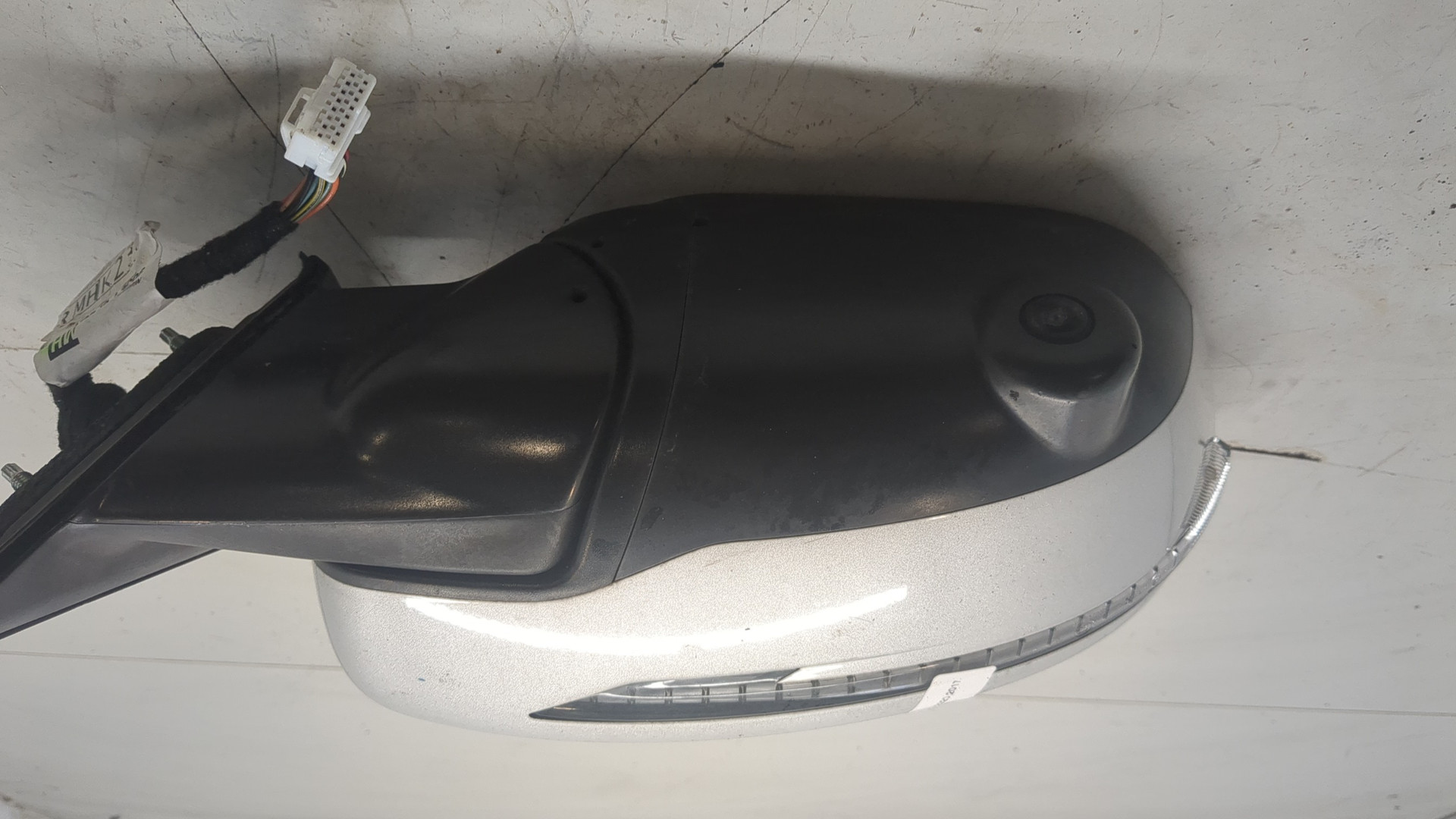 Зеркало правое электрическое