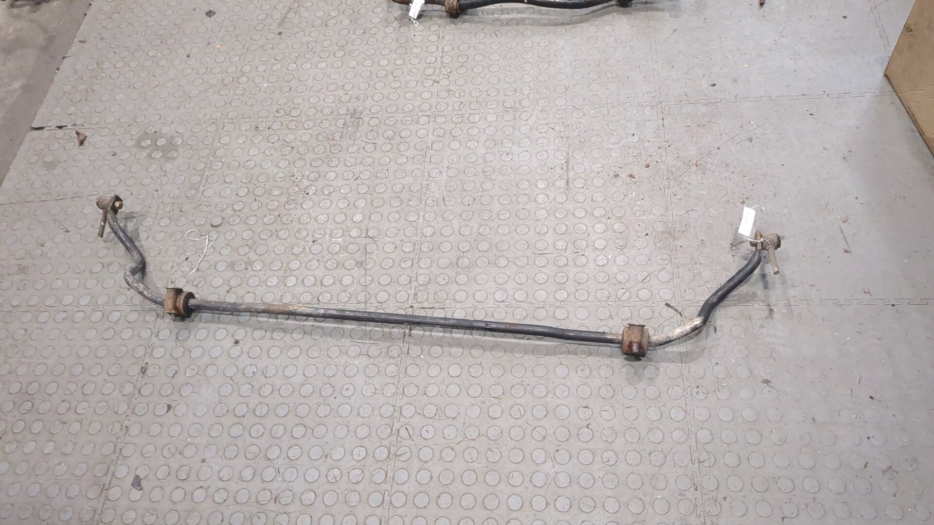 Стабилизатор задний