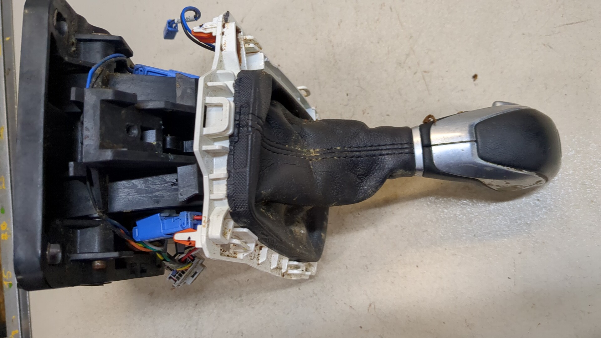 Кулиса МКПП / АКПП