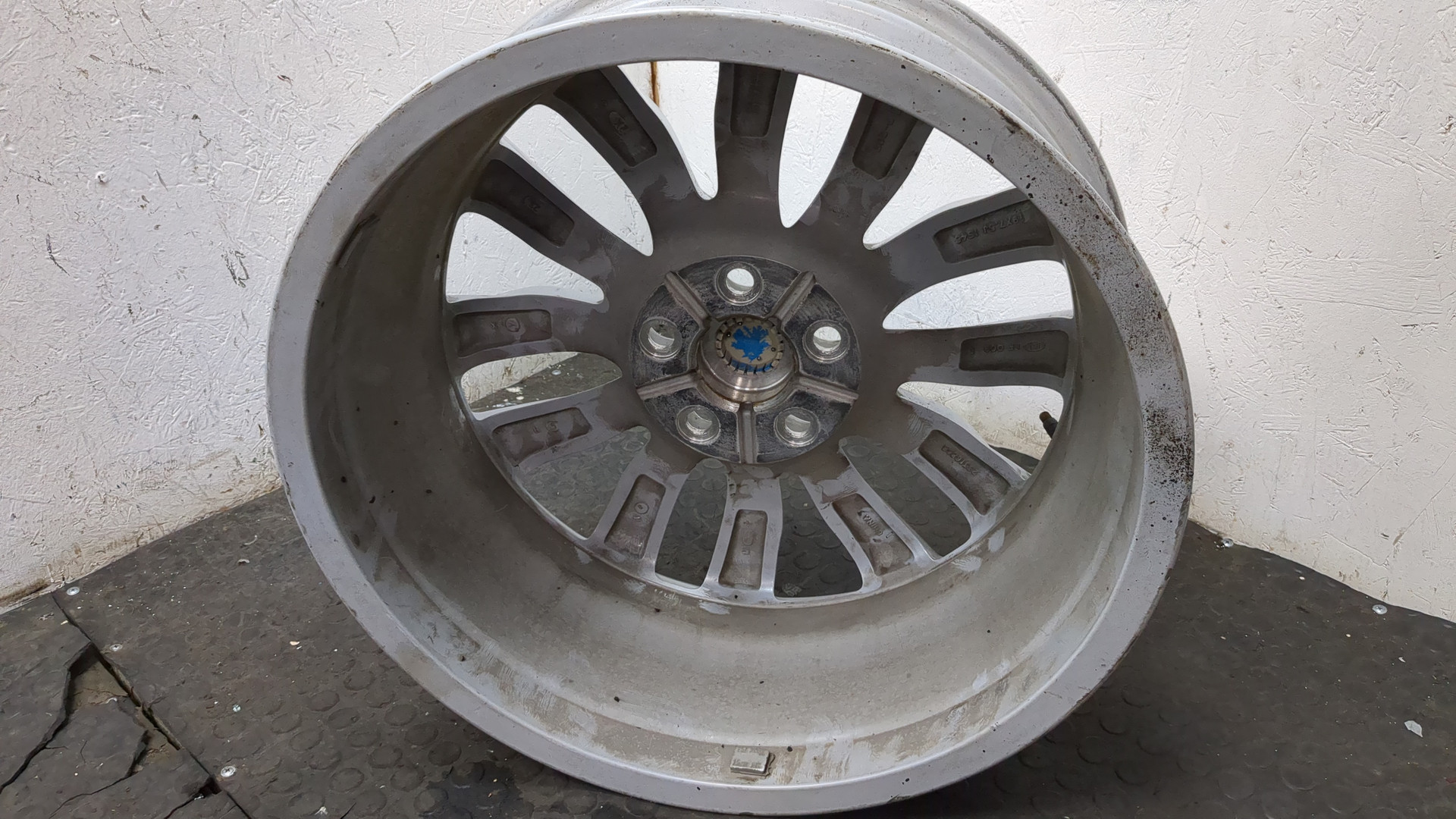 Диск колесный литой легкий сплав