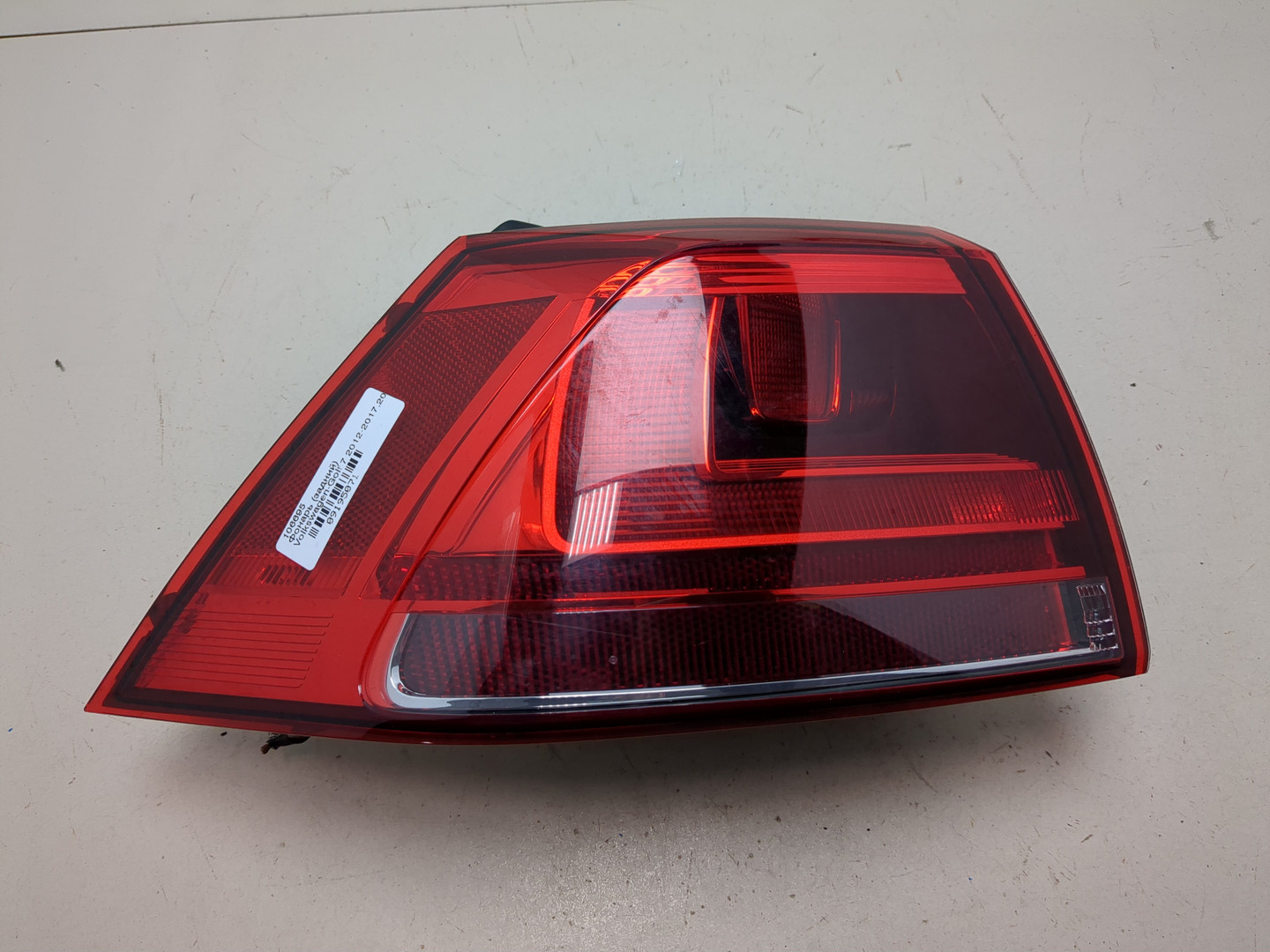 Фонарь задний левый