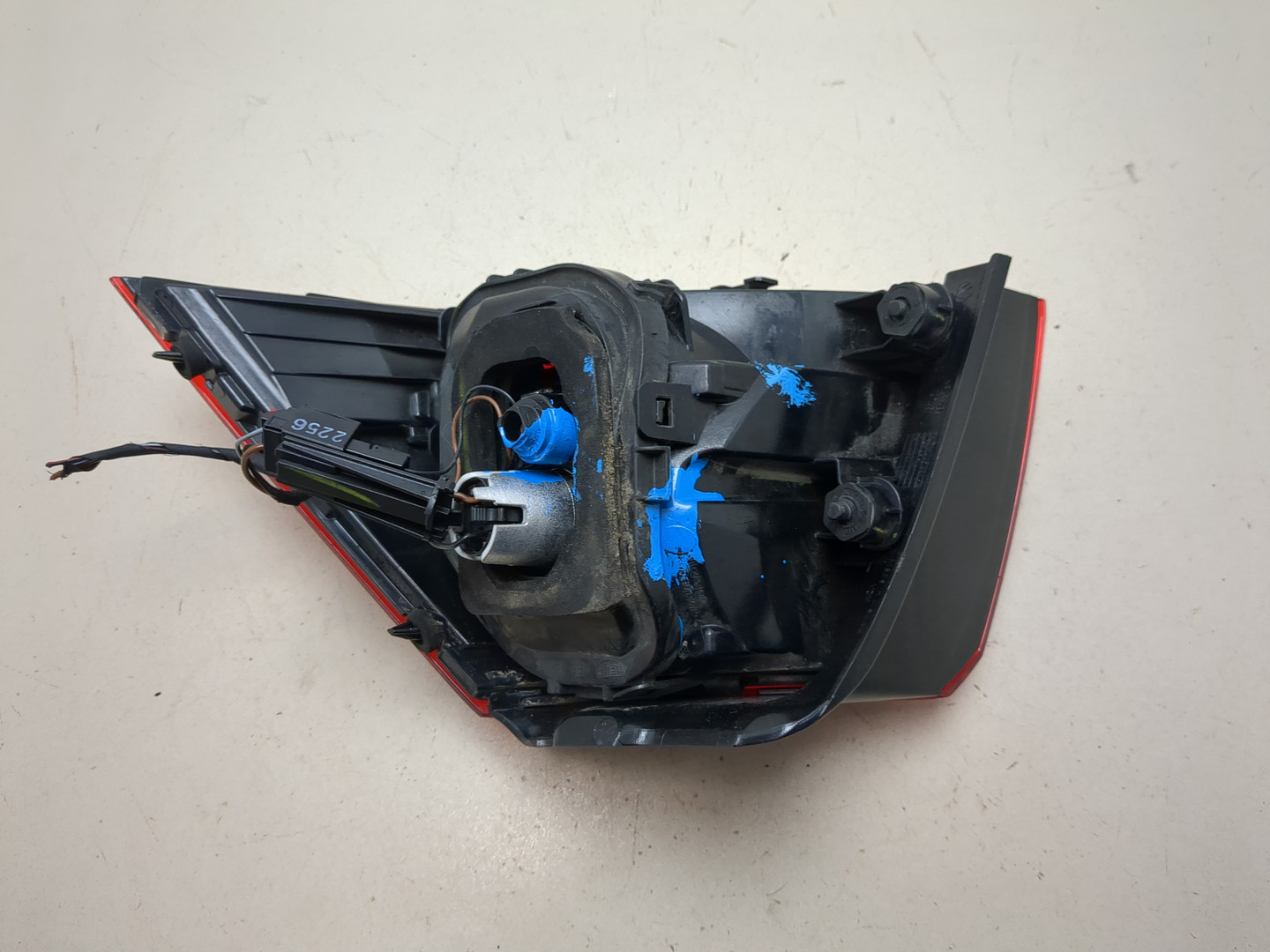 Фонарь задний левый