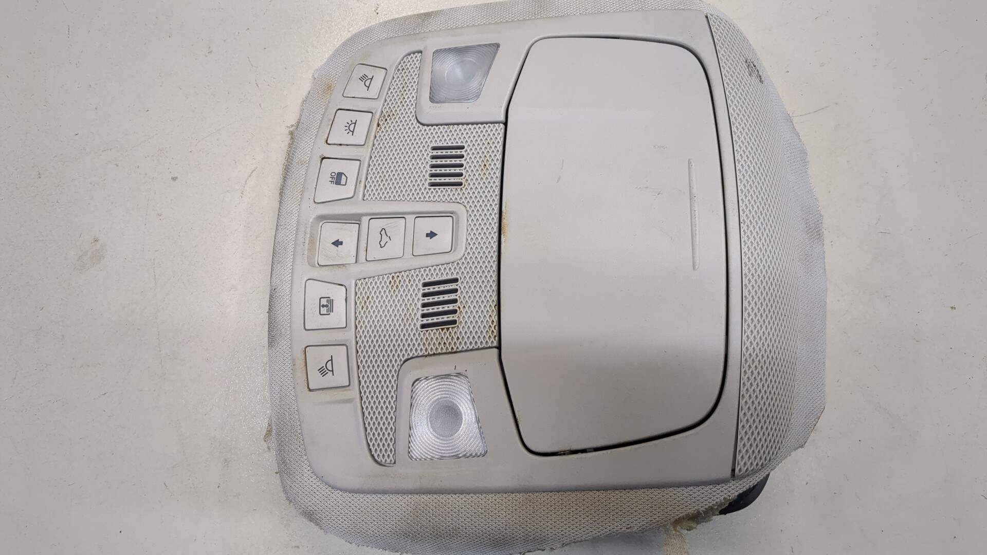 Плафон салонный