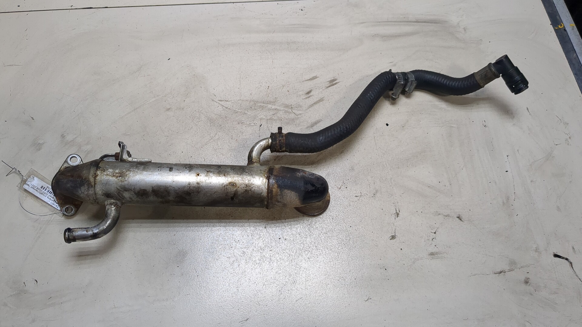 Тройник вентиляции картерных газов