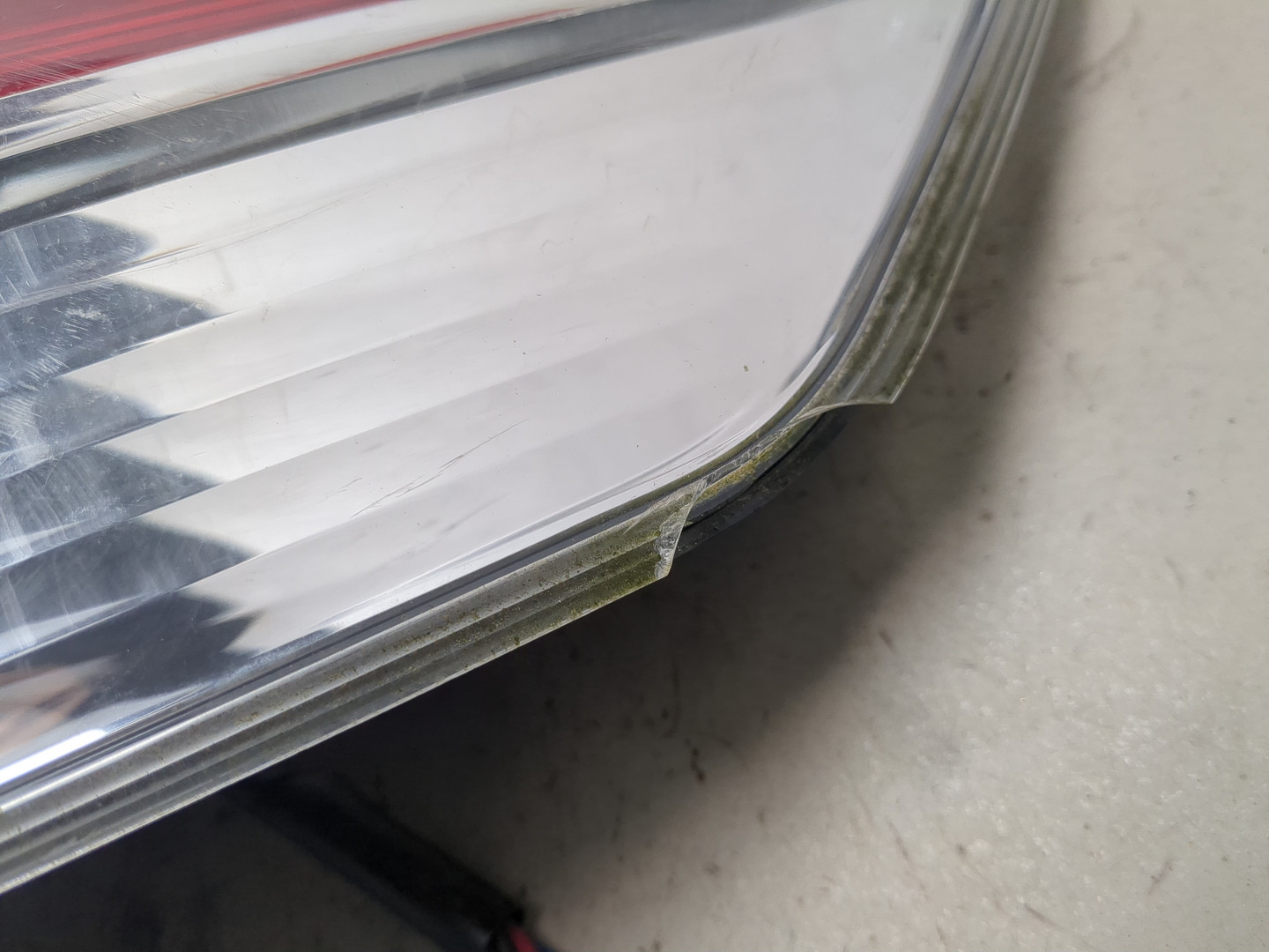 Фонарь задний правый