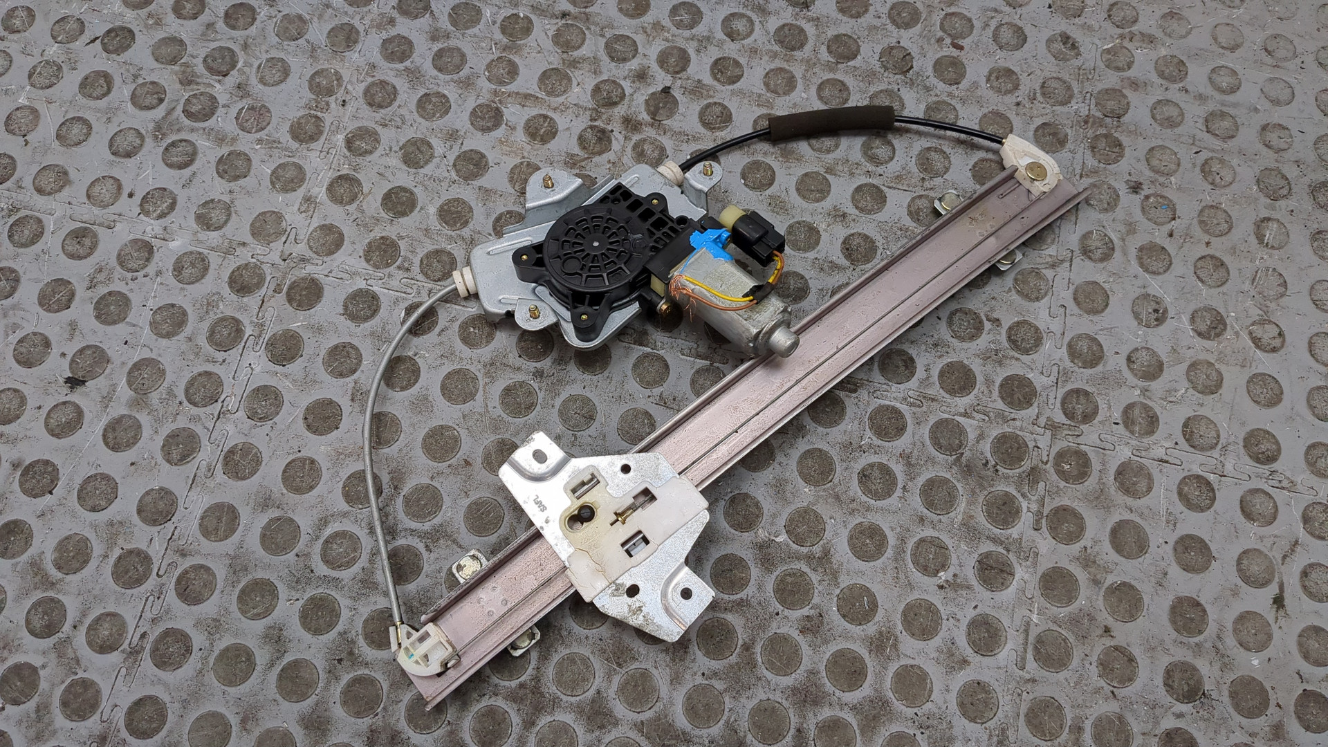 Стеклоподъемник электр. передний левый