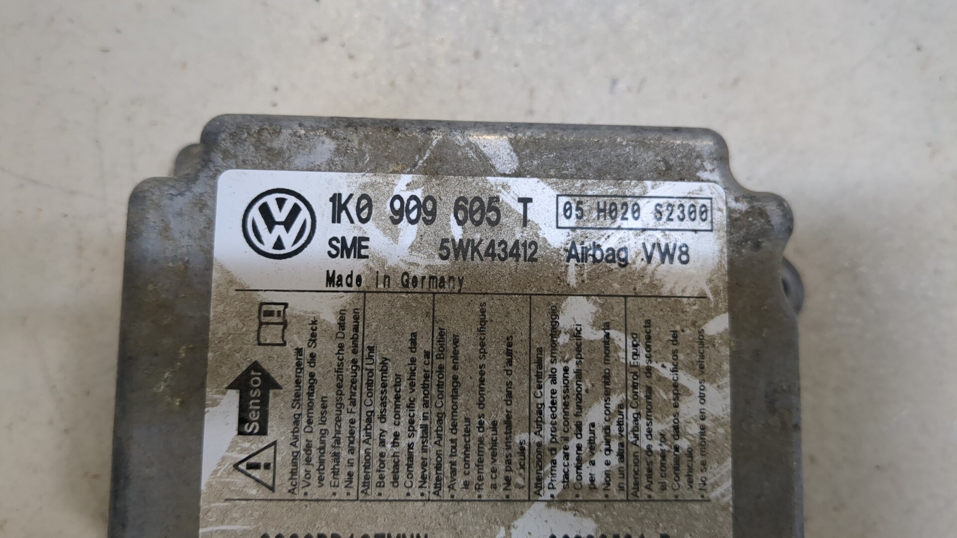 Блок управления подушек безопасности (AIR BAG)