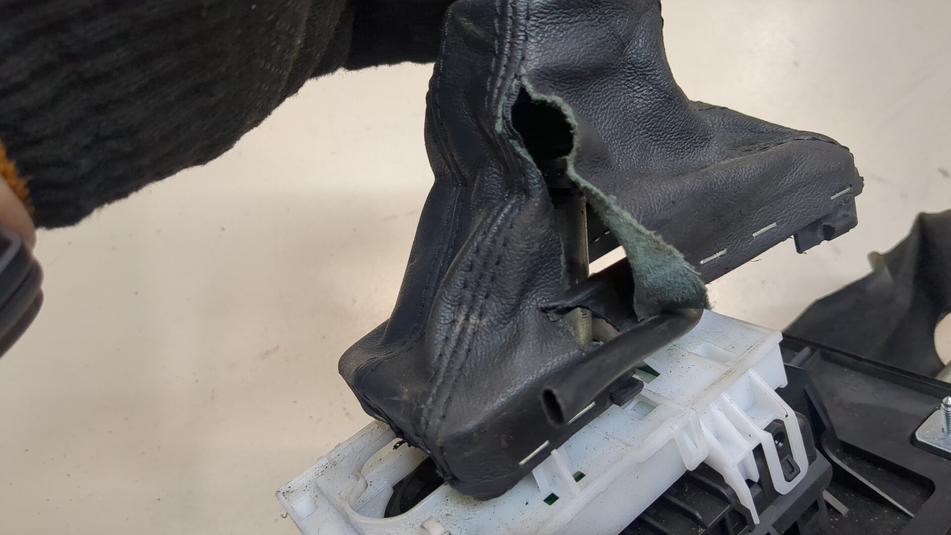 Кулиса МКПП / АКПП