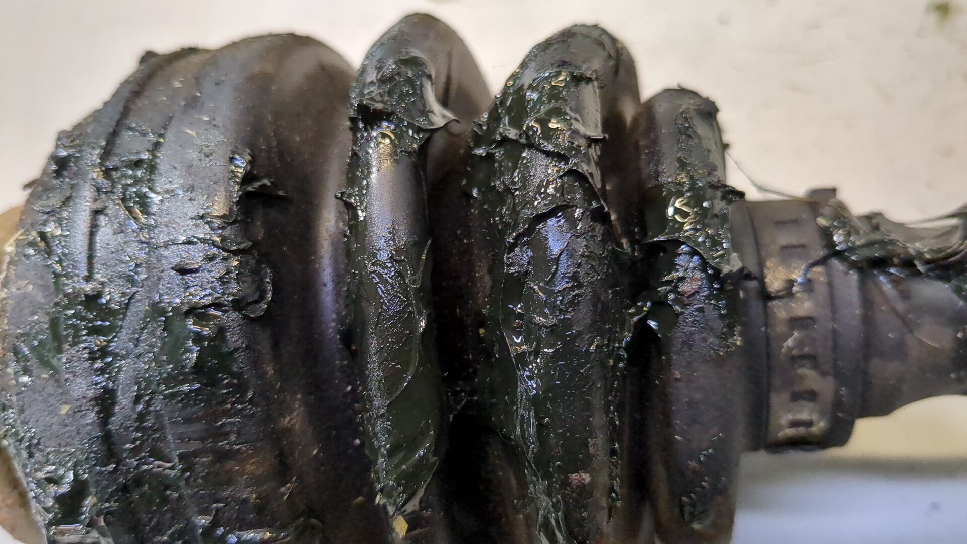 Полуось передняя левая