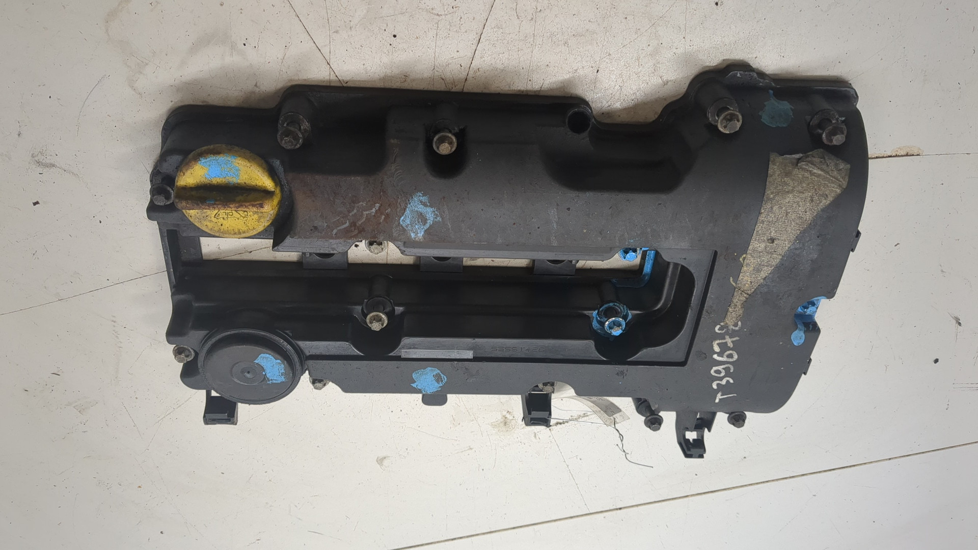 Крышка клапанная ГБЦ